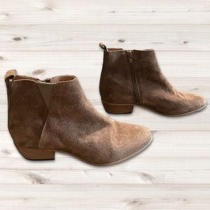 𝅺REBELS Footwear Suede Brown Ankle Boots  | Size 6.5